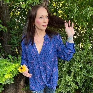 Maeve Anthropologie Atomic Star Burst Print Blouse- Size 10